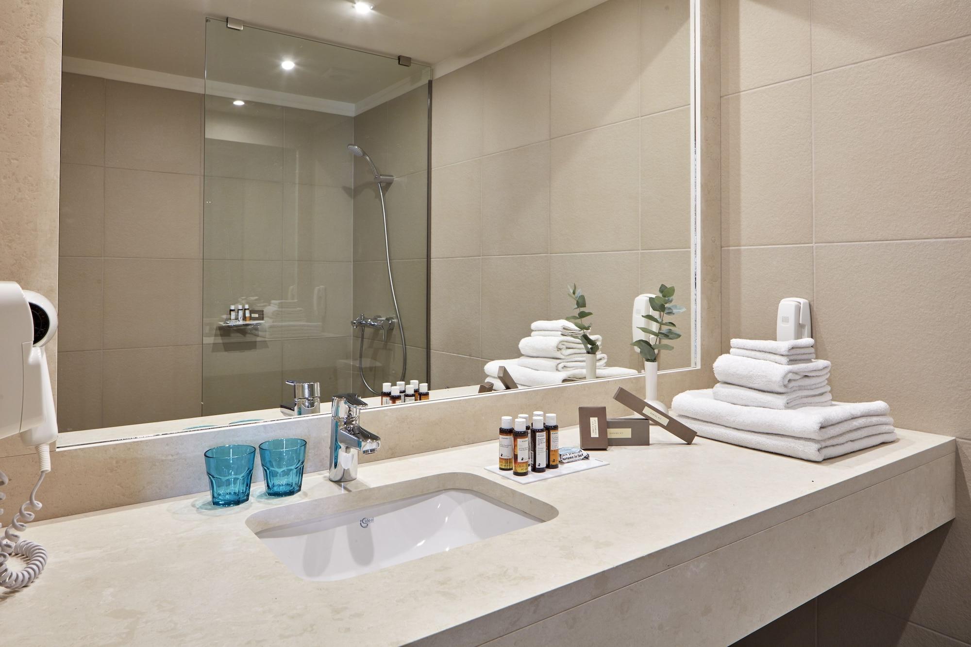 Civitel Esprit Hotel Атина Екстериор снимка