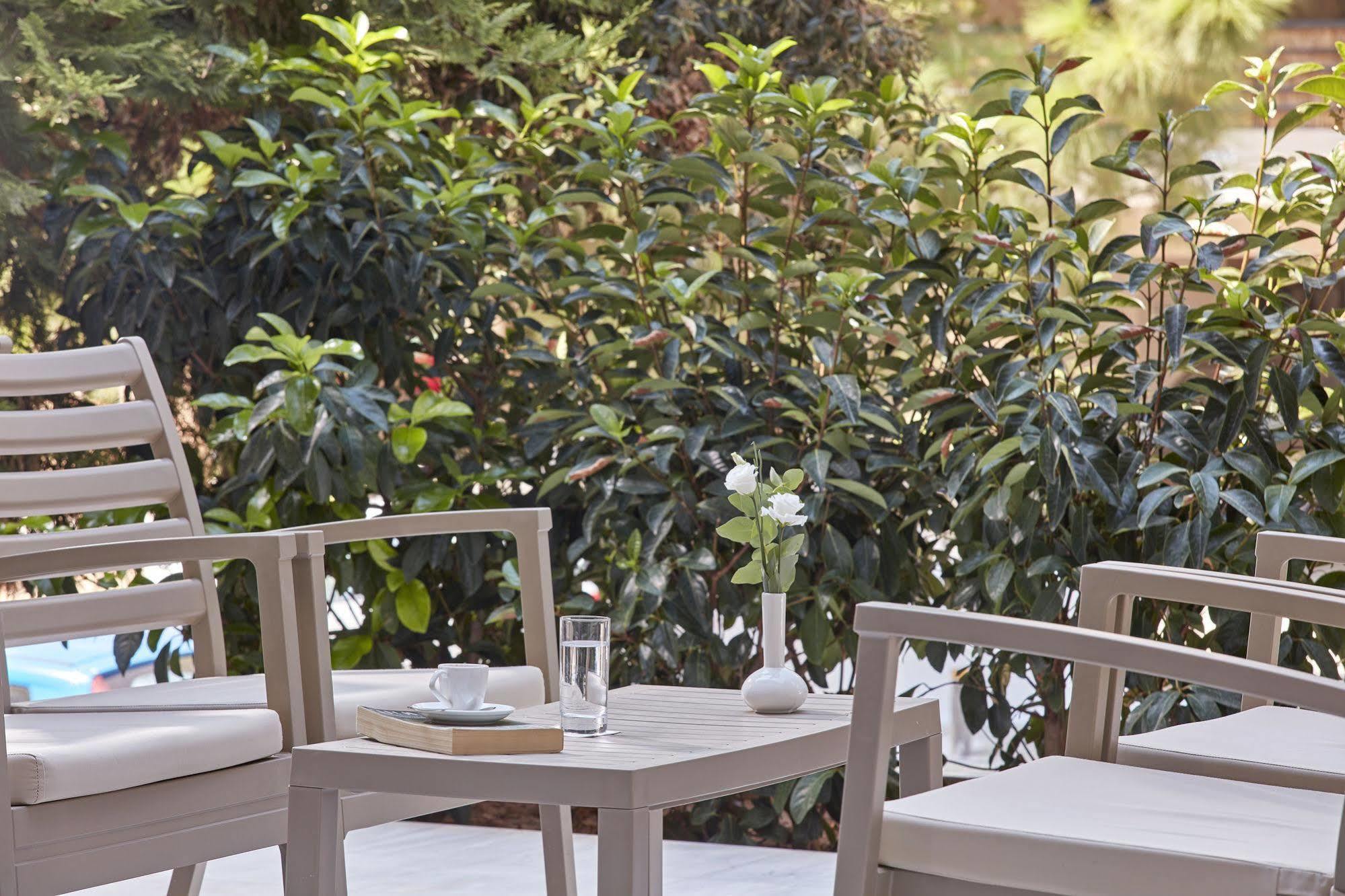 Civitel Esprit Hotel Атина Екстериор снимка